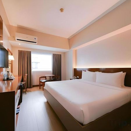 Palm Hotel Manila Exterior photo